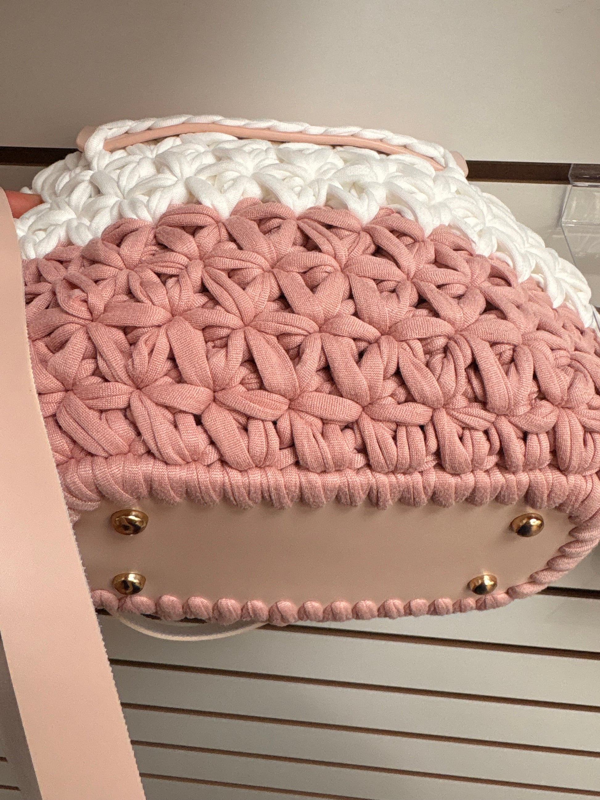 💗 Blush Romance Crochet Bag - Pink & White with Rose Gold Clasp | Bolsa Rosa Blanco