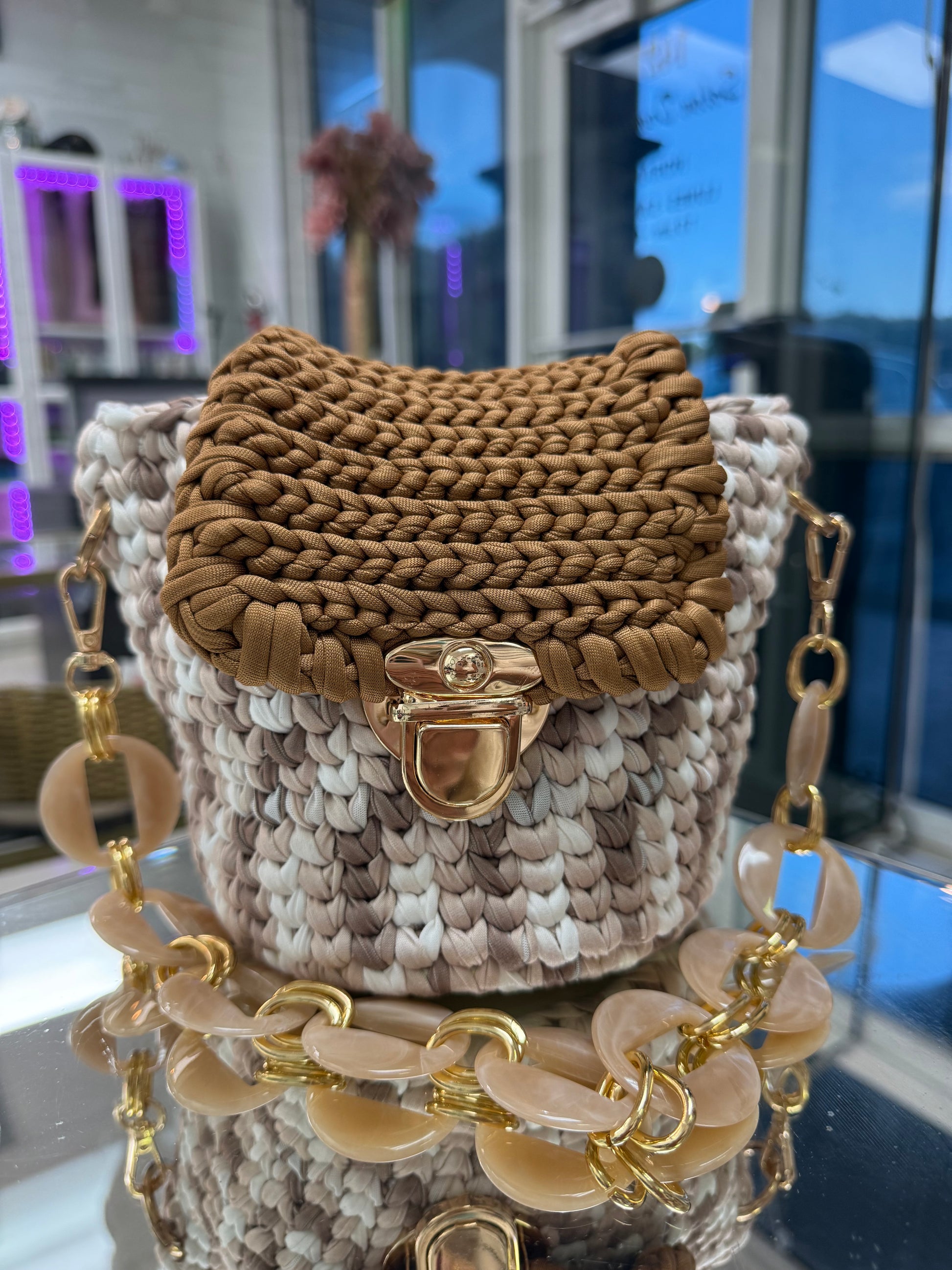 ✨ Mocha Dreams Two-Tone Crochet Bag - Luxury Chain Strap Handbag | Bolsa Bicolor Artesanal
