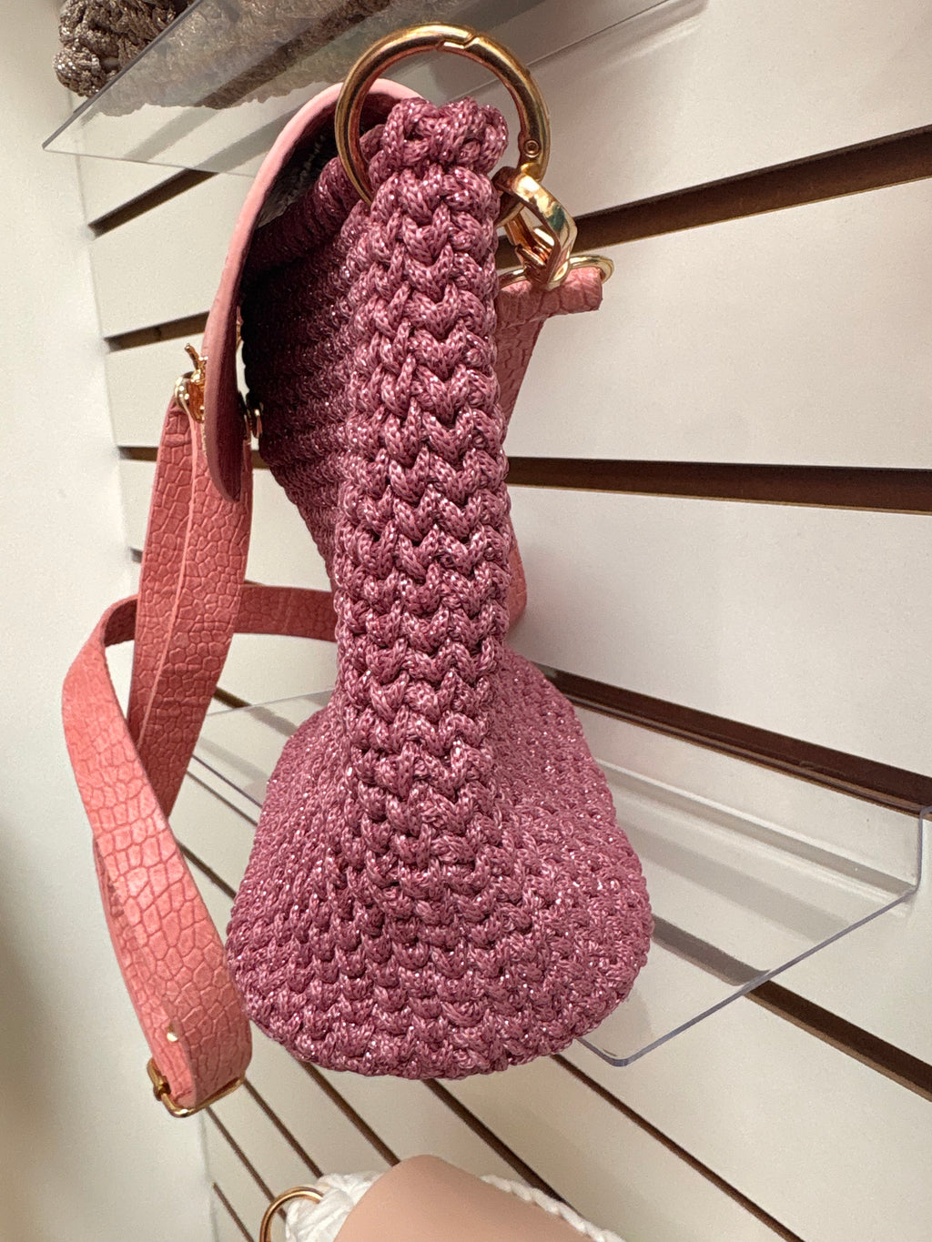 🐝 Rose Garden Crochet Bag - Dusty Pink with Croc Leather & Gold Bee | Bolsa Rosa Abeja