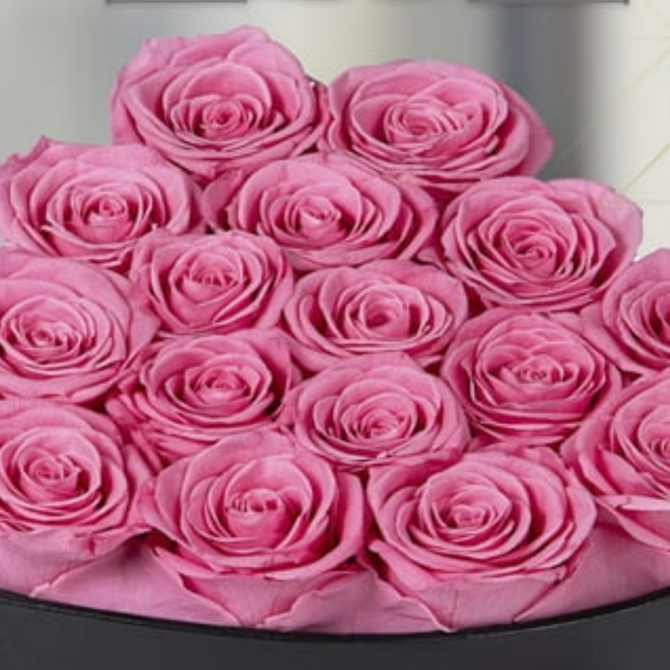 💝 Handmade Personalized Gift Box – Eternal Roses, Chocolates & Custom Message.