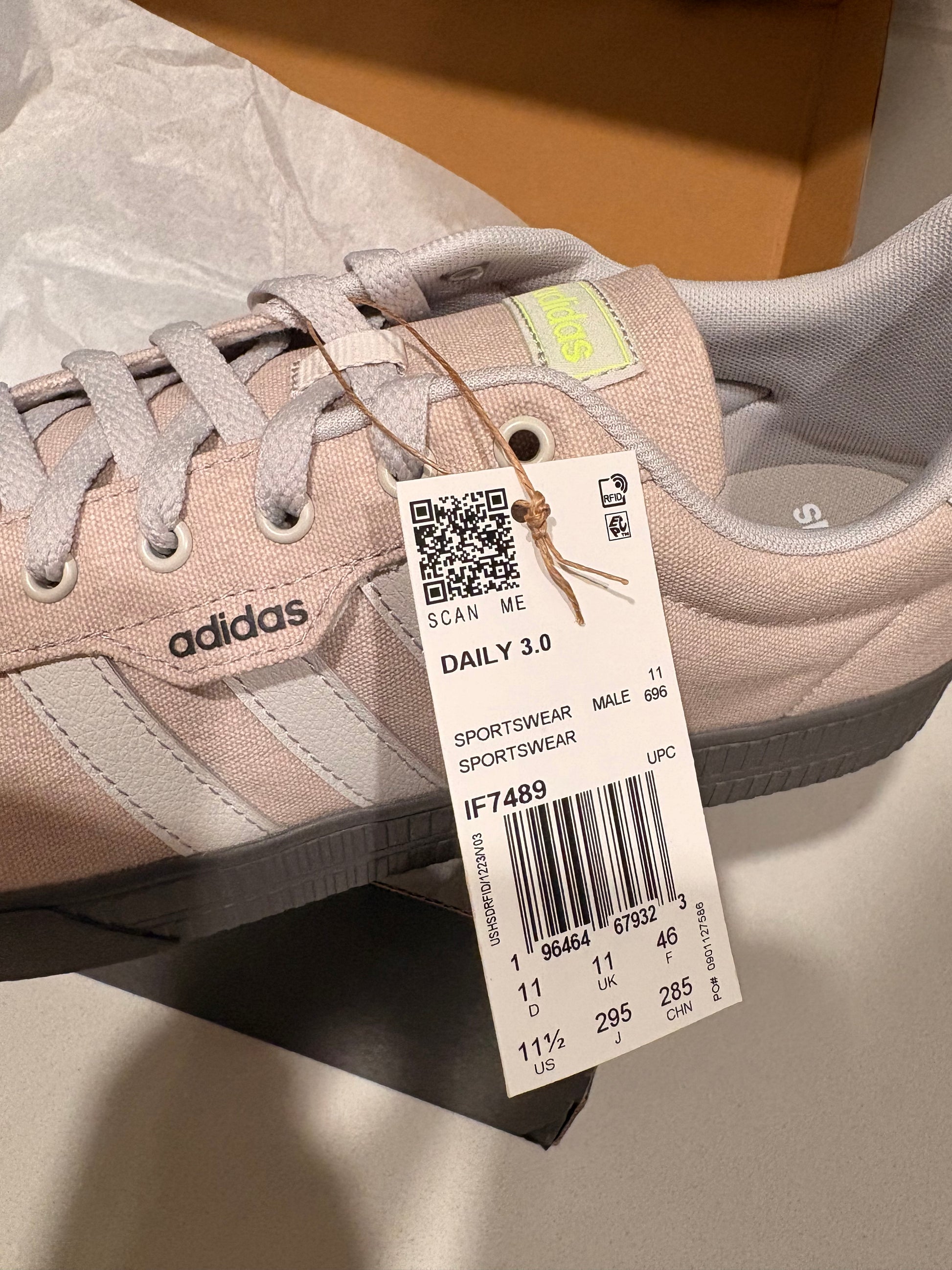 👟 Pre-Owned Adidas Daily 3.0 Sneakers - Blush Pink Size 11.5M | Sustainable Thrift Find NWT
