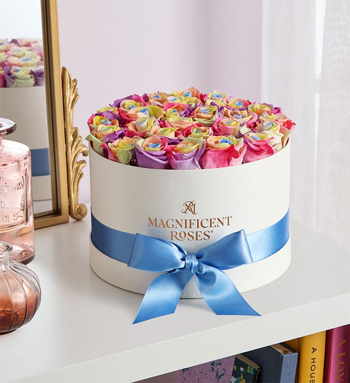 💝 Handmade Personalized Gift Box – Eternal Roses, Chocolates & Custom Message.